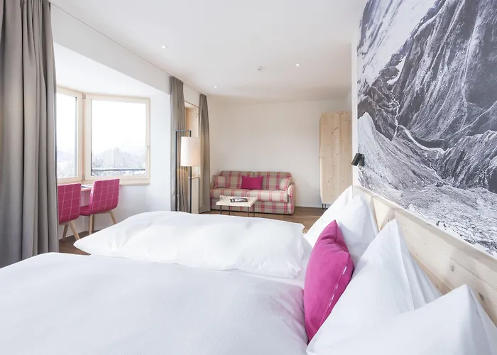 兰多林斯山区酒店 酒店